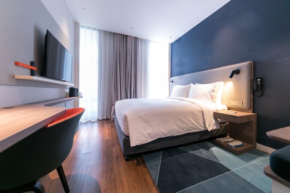 Holiday Inn Express Shanghai Tangzhen By Ihg - 20 Mins To Disney Land Dış mekan fotoğraf