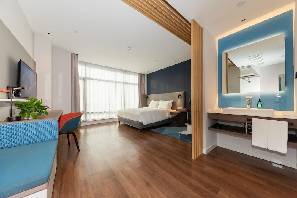 Holiday Inn Express Shanghai Tangzhen By Ihg - 20 Mins To Disney Land Dış mekan fotoğraf